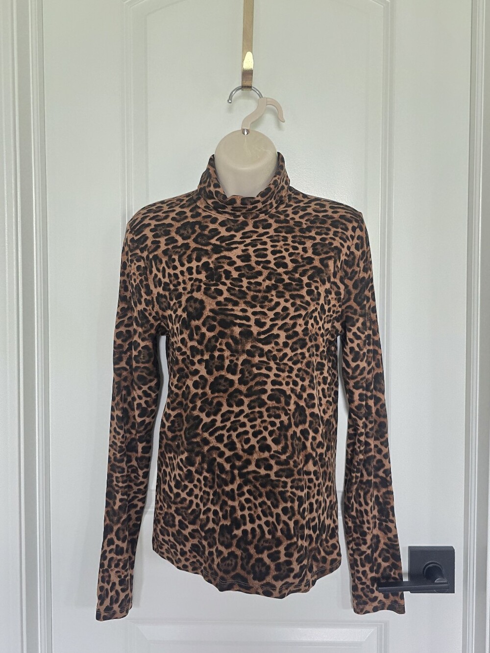 NWOT GAP Leopard Print Long Sleeve Turtleneck - Brown/Black Sz Medium